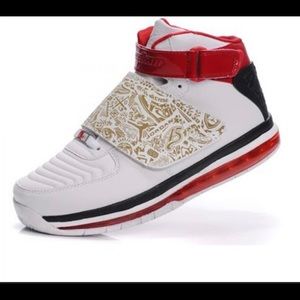 Pre-Owned AJF 20 NIB size 12 Original Release date 11/29/08